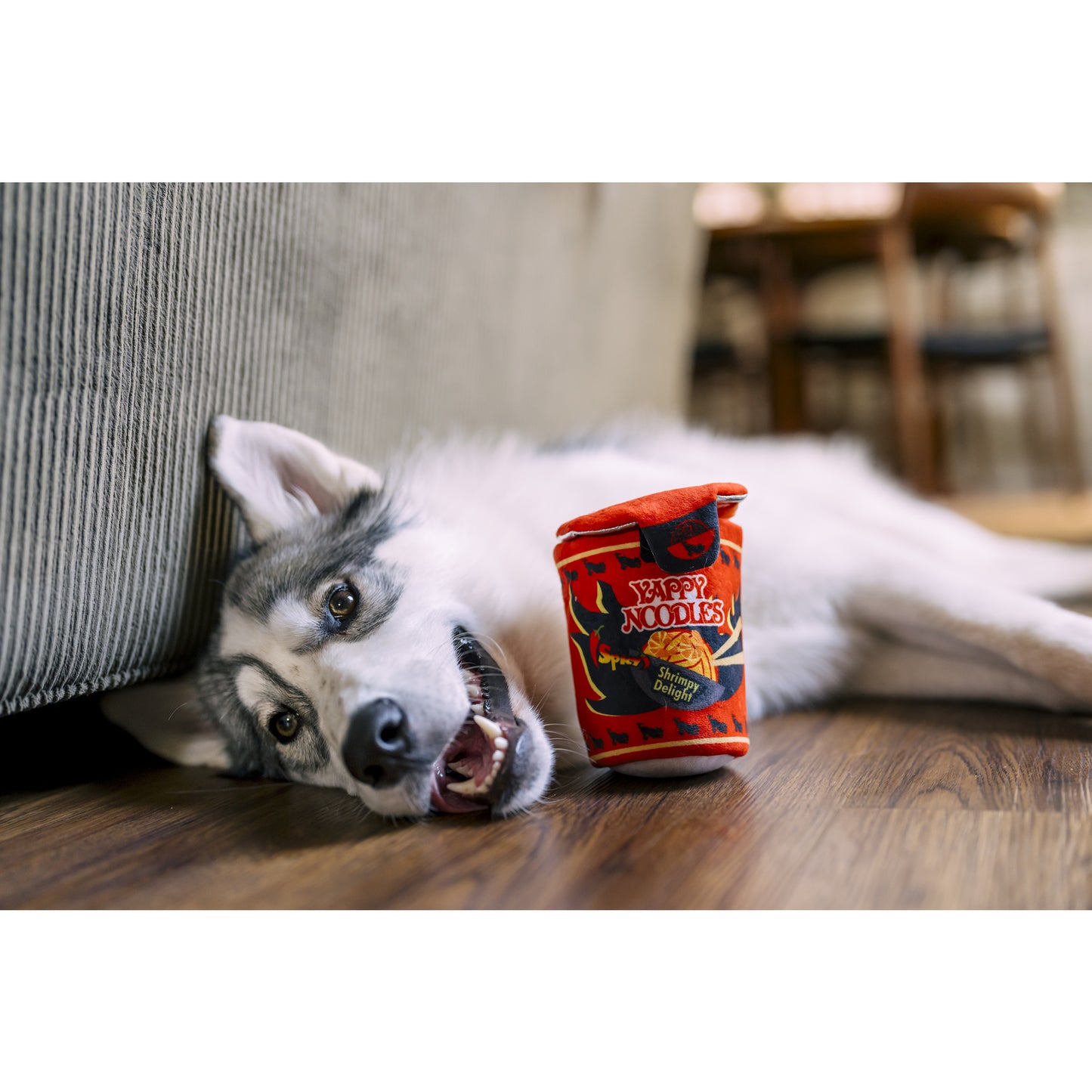 プレイ　犬用おもちゃ　インターナショナルクラシック ヤッピーヌードル